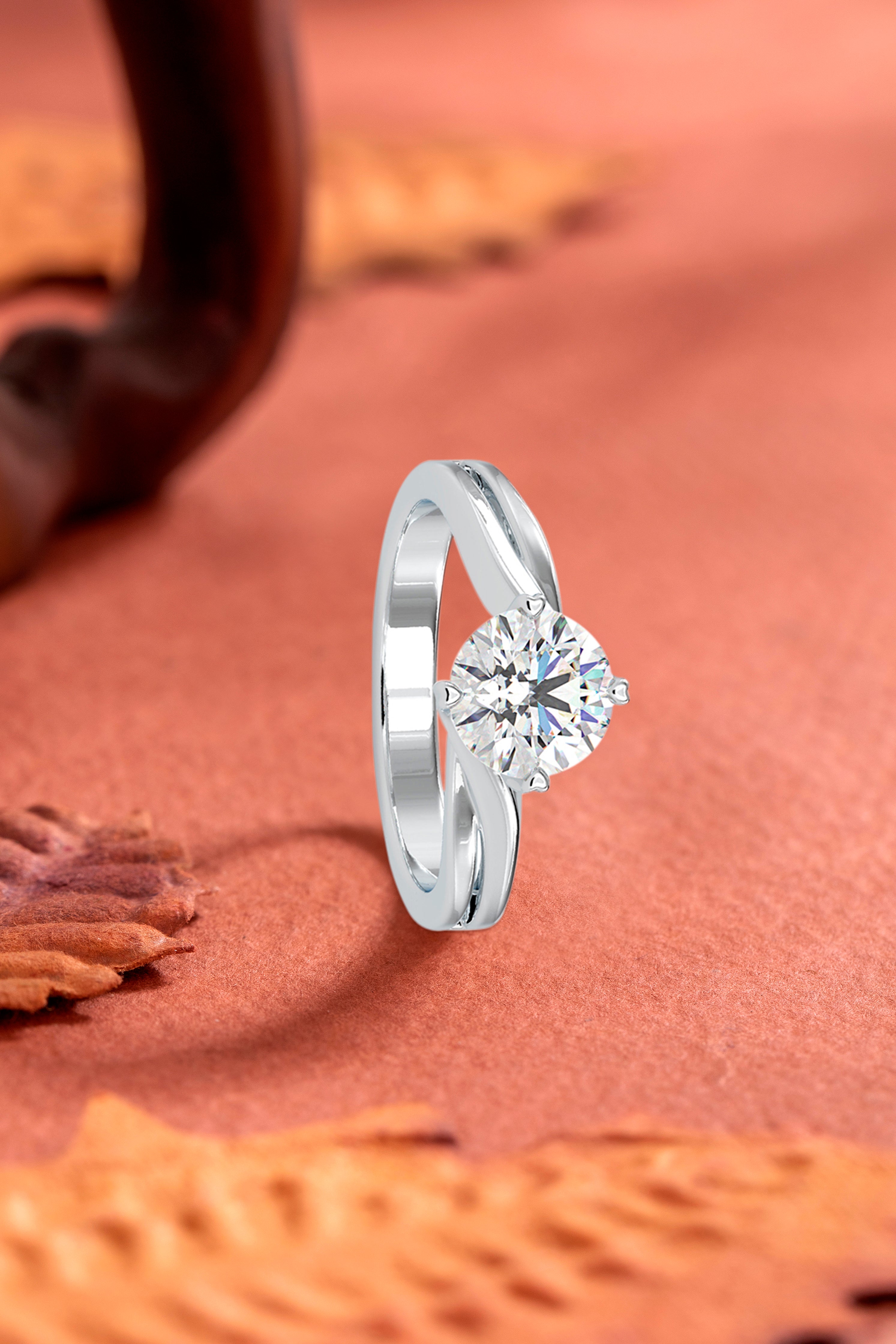 Embrace of Radiance: The Dual-Hold Diamond Solitaire Ring Audiam