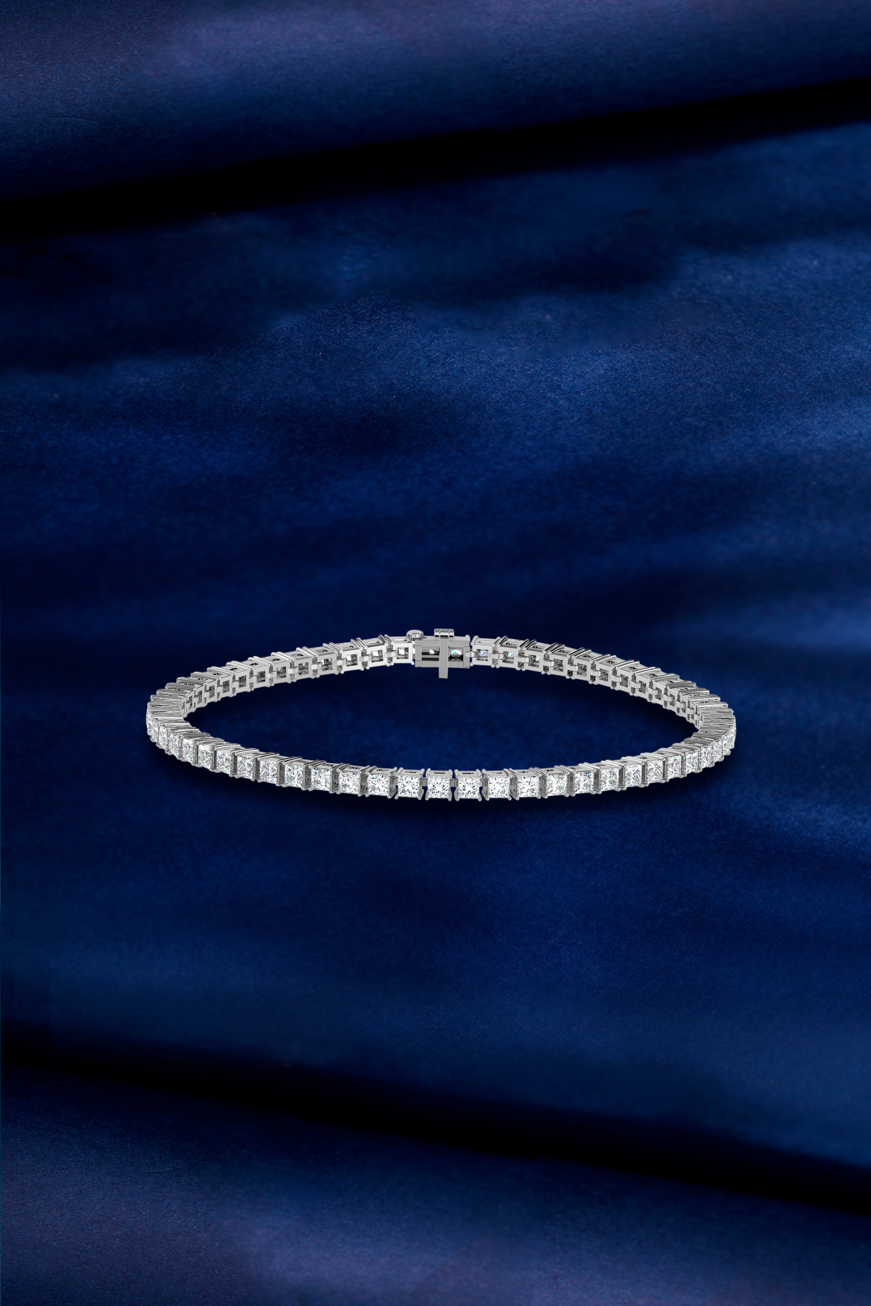 Regal Radiance: Princess-Cut Diamond Tennis Bracelet Audiam